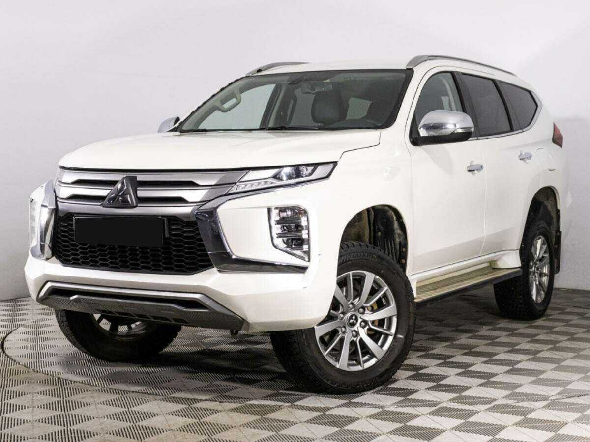 Купить Mitsubishi Pajero Sport с пробегом. Фото: #0
