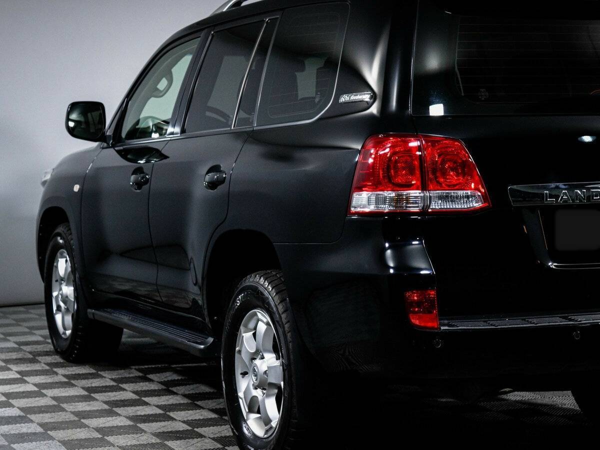 Купить Toyota Land Cruiser с пробегом. Фото: #19
