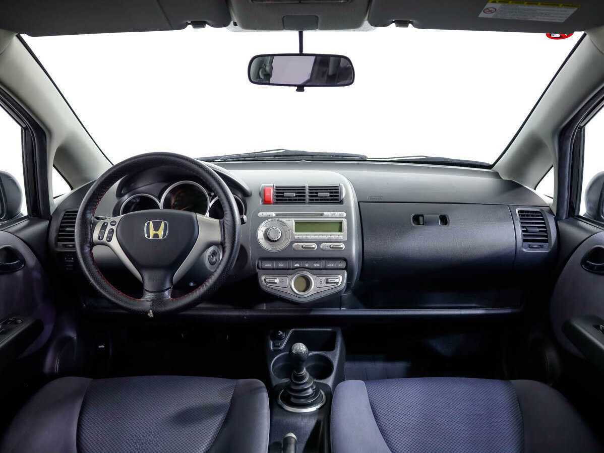 Купить Honda Jazz с пробегом. Фото: #8