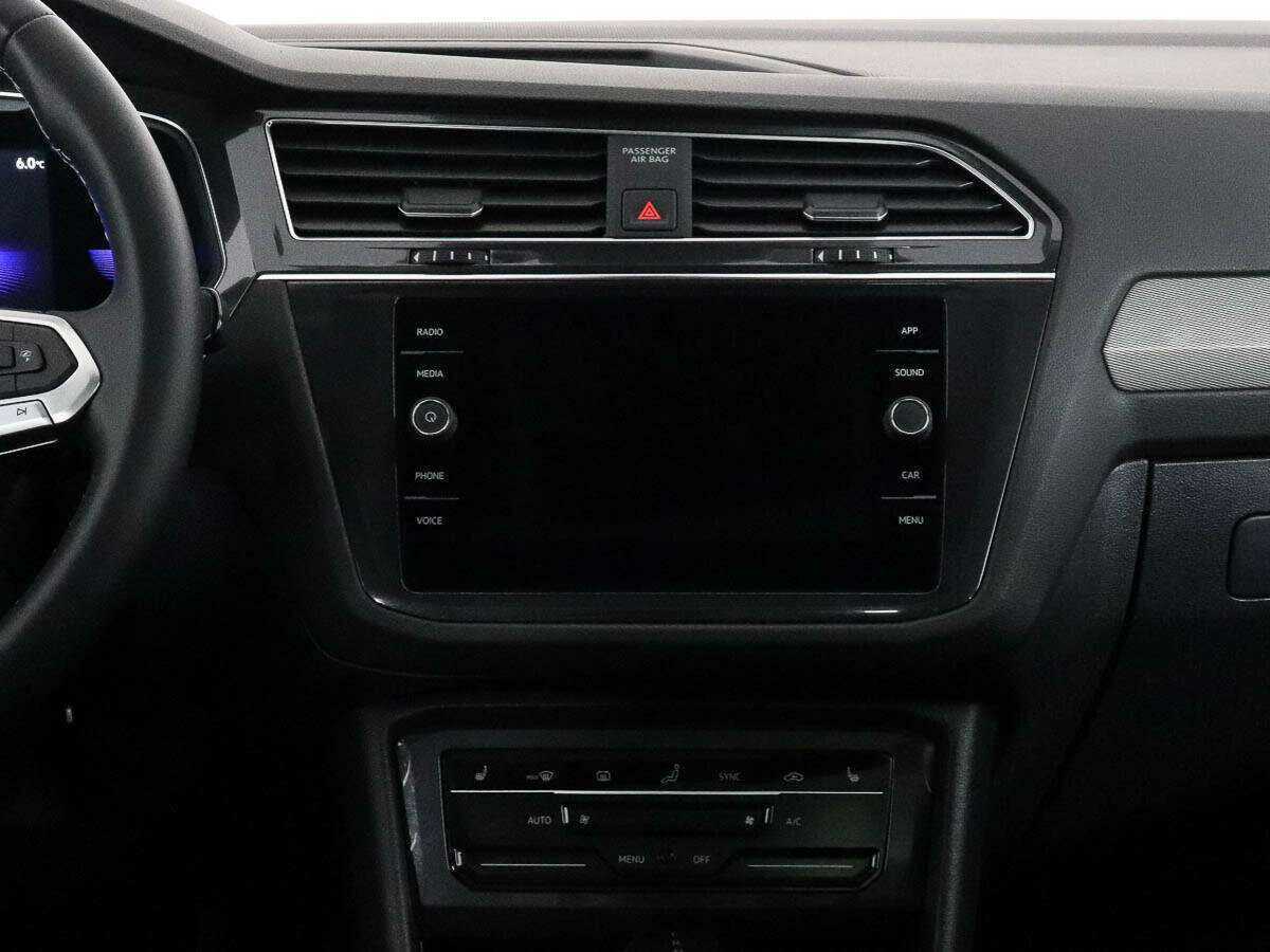 Купить Volkswagen Tiguan с пробегом. Фото: #9