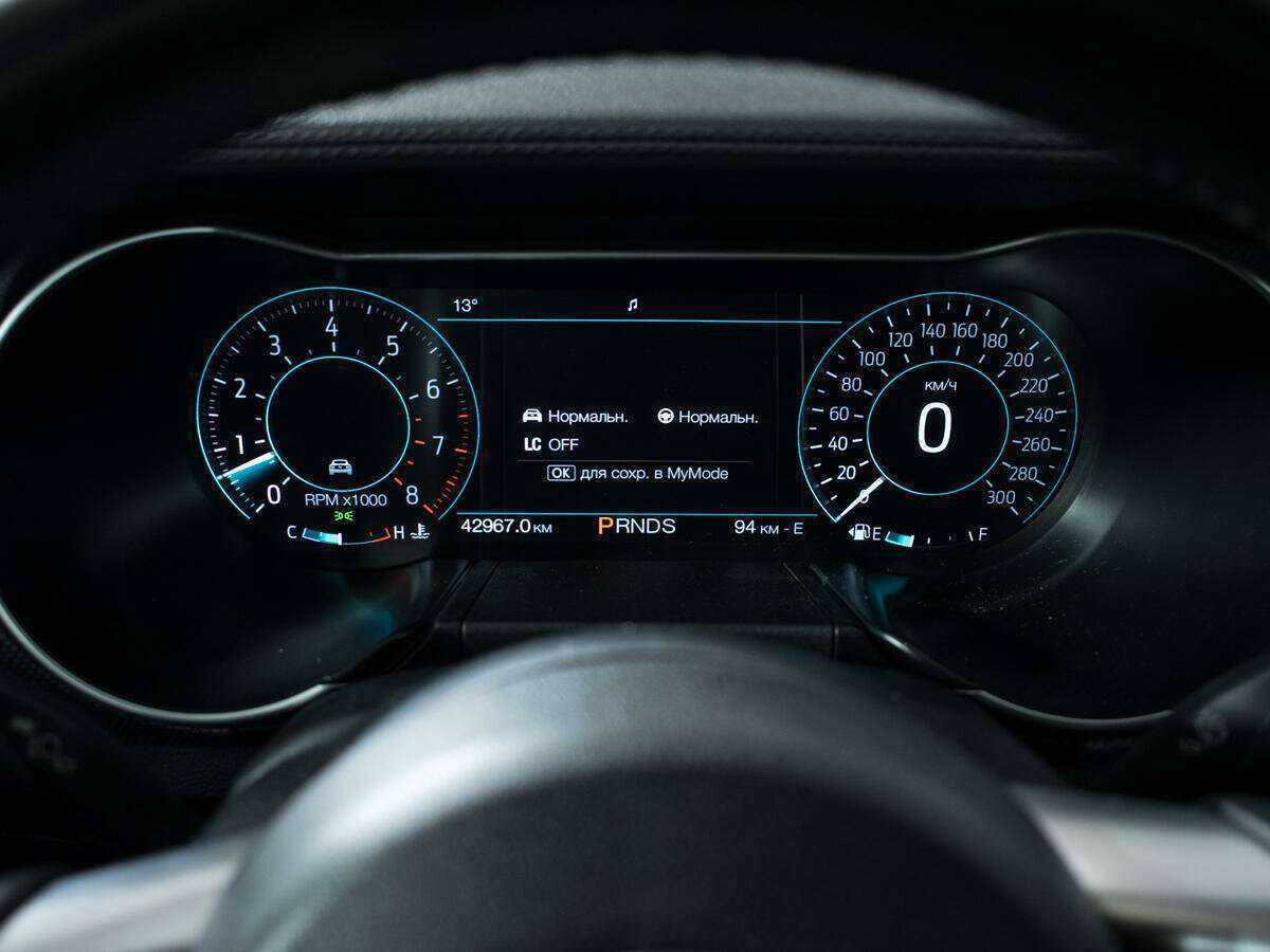Купить Ford Mustang с пробегом. Фото: #10