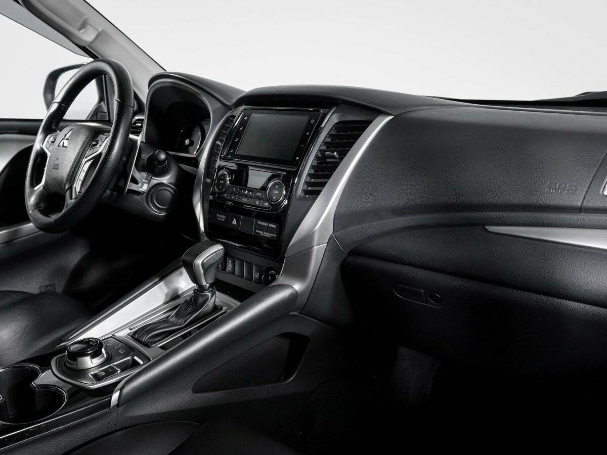 Купить Mitsubishi Pajero Sport с пробегом. Фото: #6