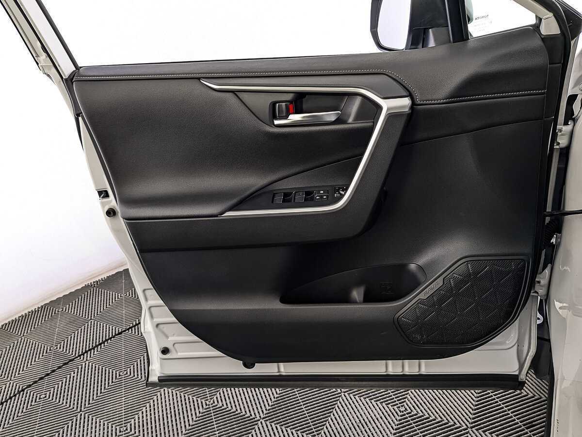 Купить Toyota RAV4 с пробегом. Фото: #16