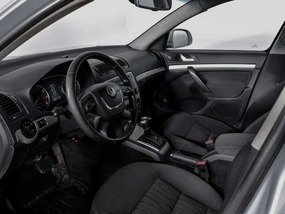 Купить Skoda Octavia с пробегом. Фото: #15