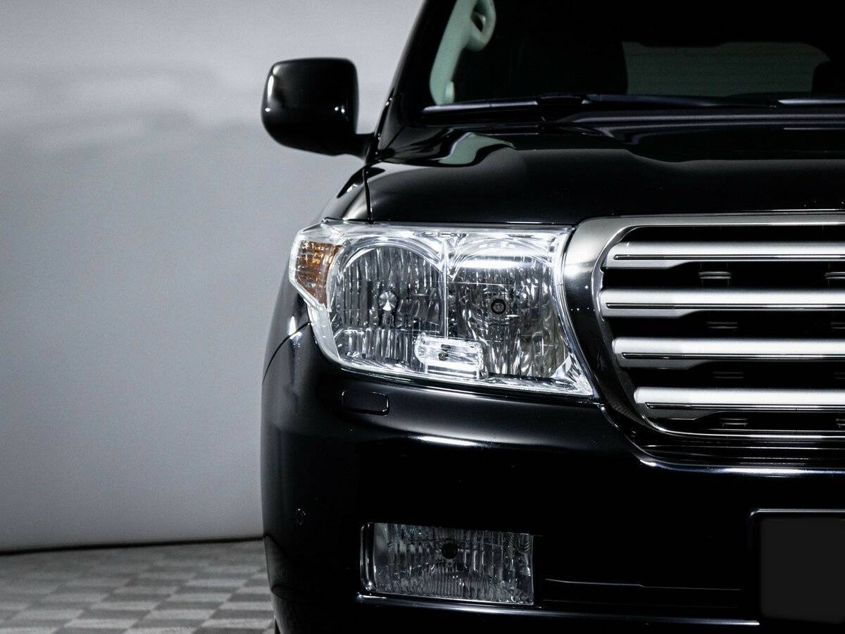 Купить Toyota Land Cruiser с пробегом. Фото: #17