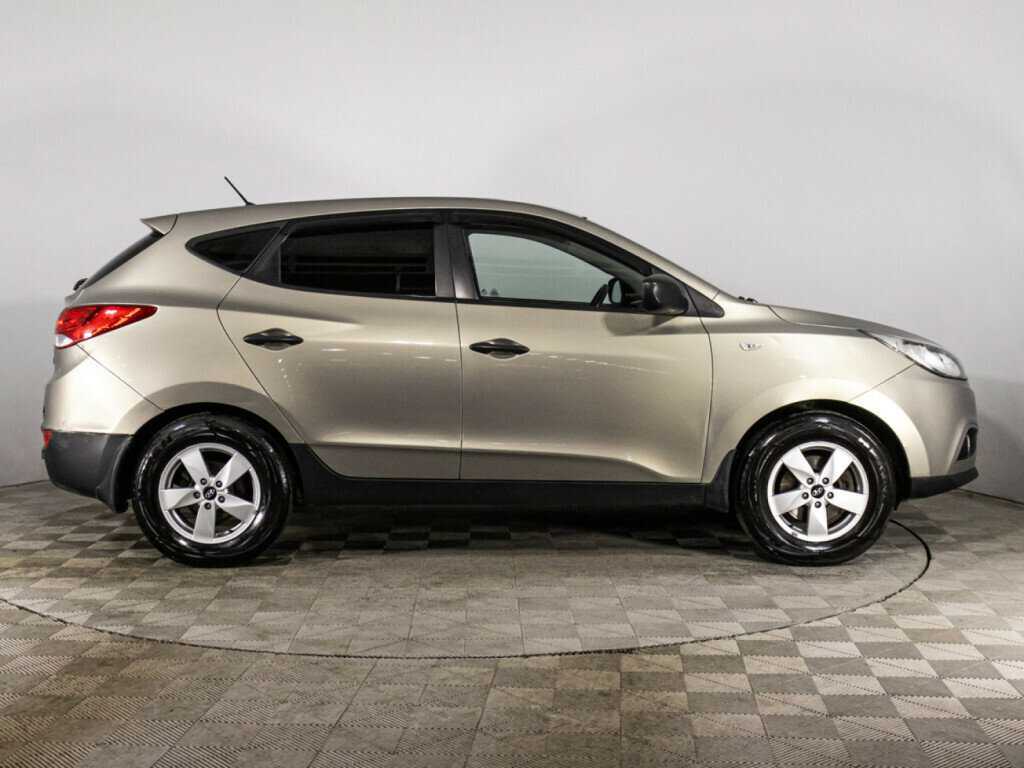 Купить Hyundai ix35 с пробегом. Фото: #3