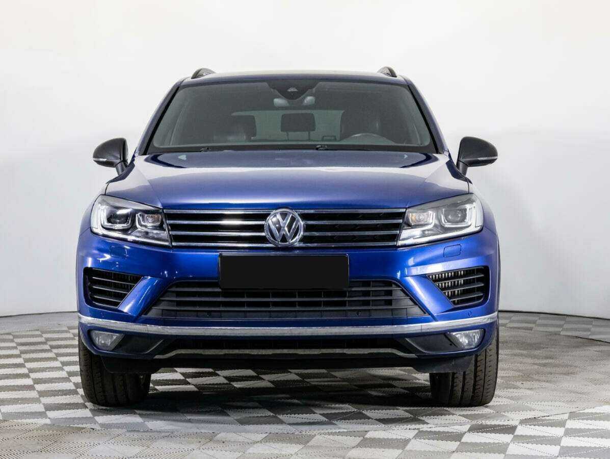 Купить Volkswagen Touareg с пробегом. Фото: #1