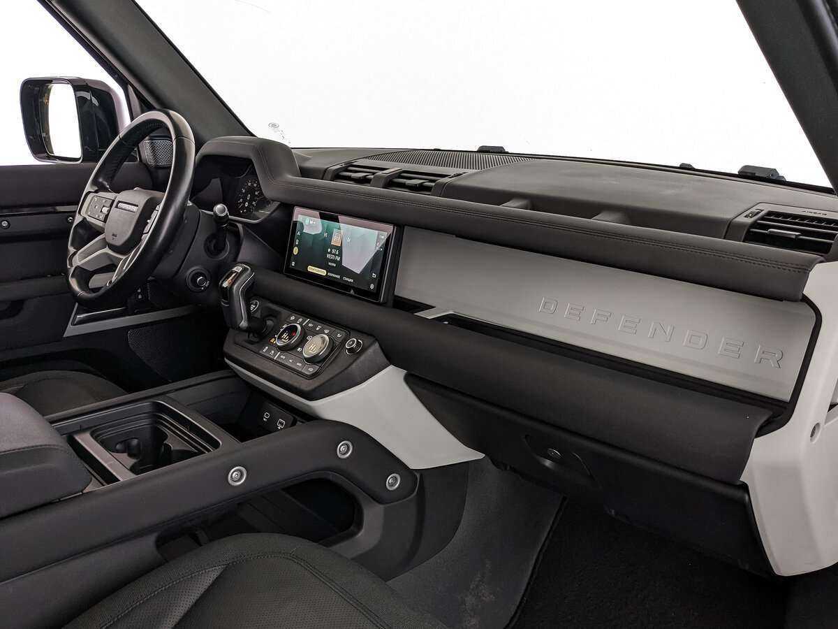 Купить Land Rover Defender с пробегом. Фото: #7