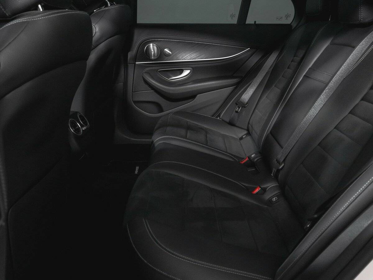 Купить Mercedes-Benz E-Класс с пробегом. Фото: #9