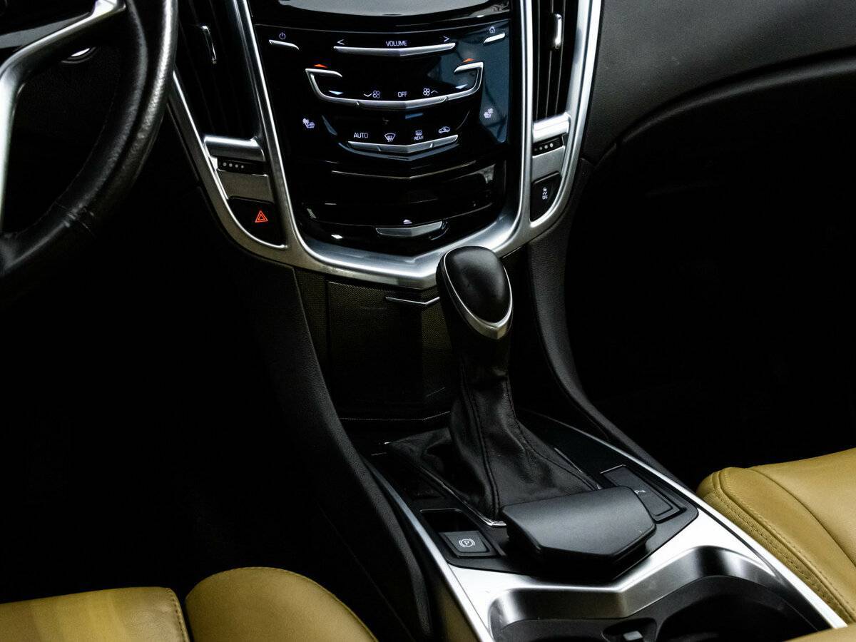 Купить Cadillac SRX с пробегом. Фото: #13