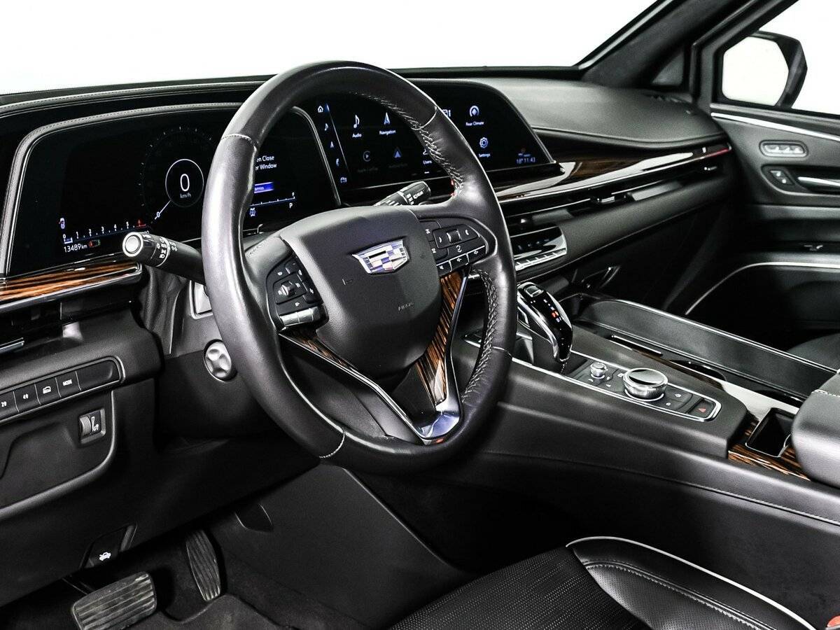 Купить Cadillac Escalade с пробегом. Фото: #10