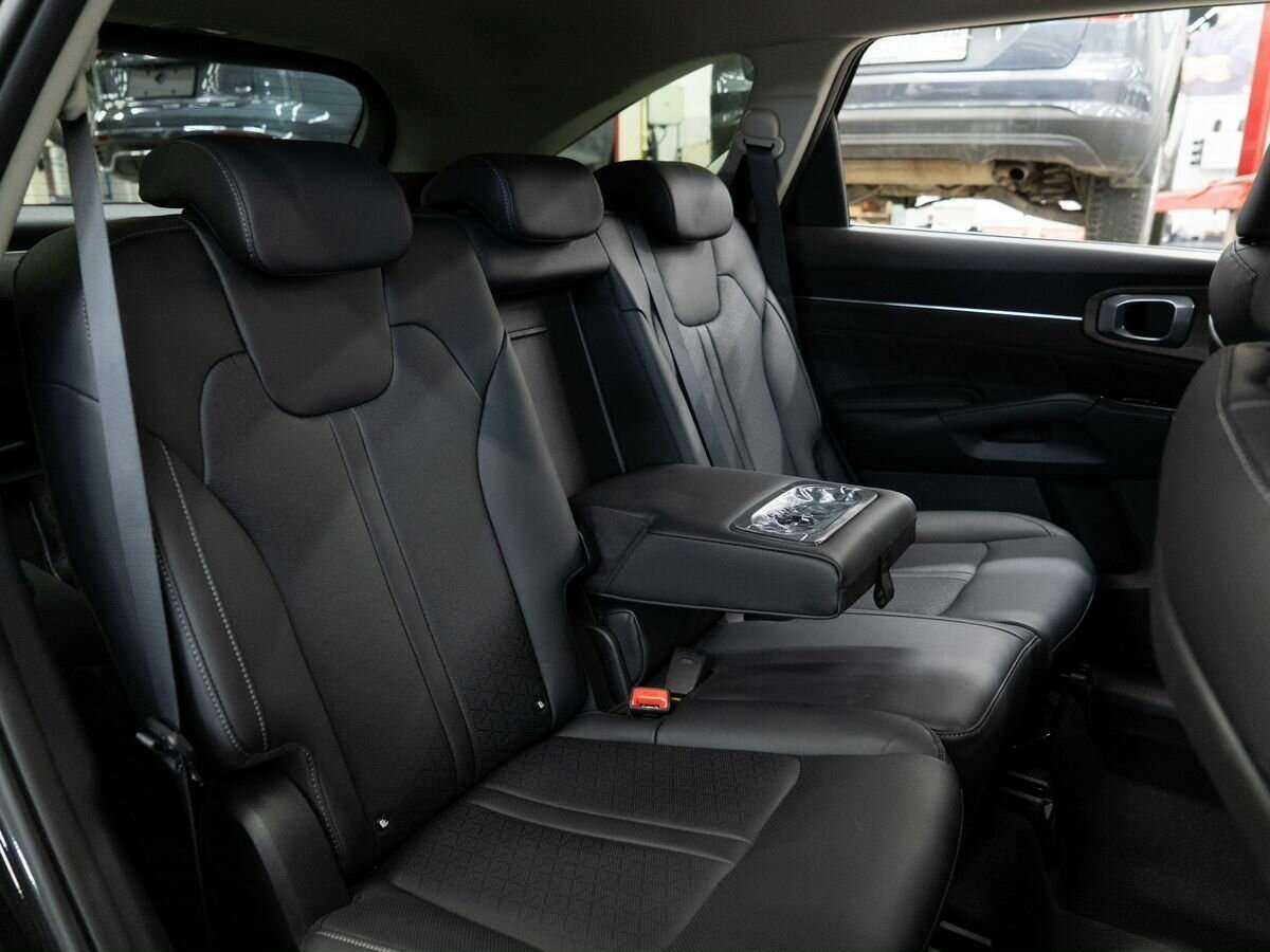 Купить Kia Sorento с пробегом. Фото: #9