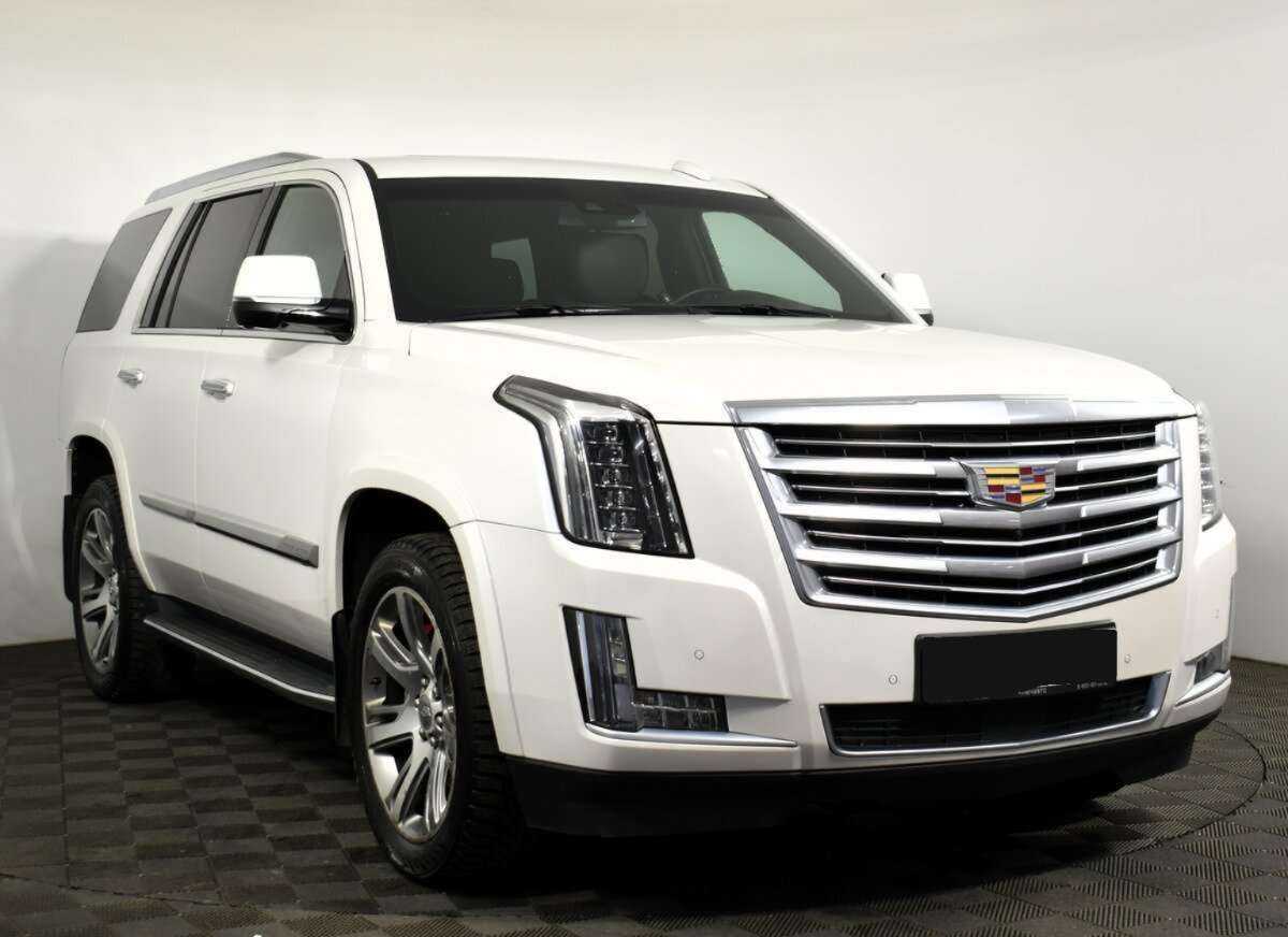 Купить Cadillac Escalade с пробегом. Фото: #2