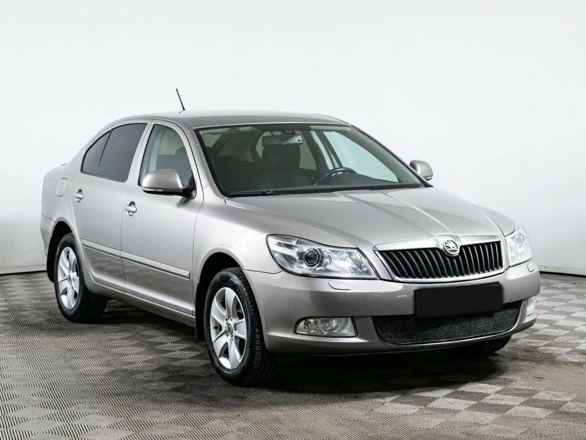 Купить Skoda Octavia с пробегом. Фото: #2