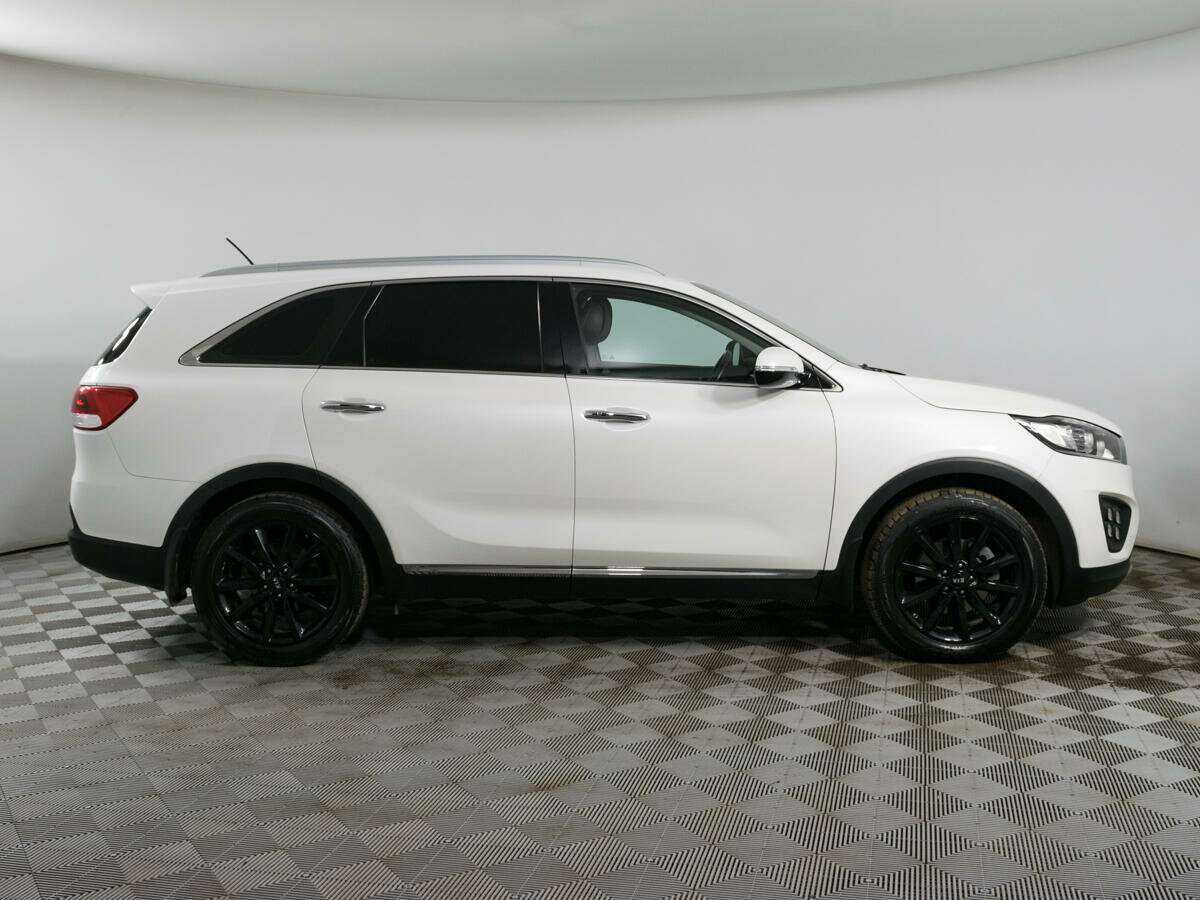 Купить Kia Sorento с пробегом. Фото: #3
