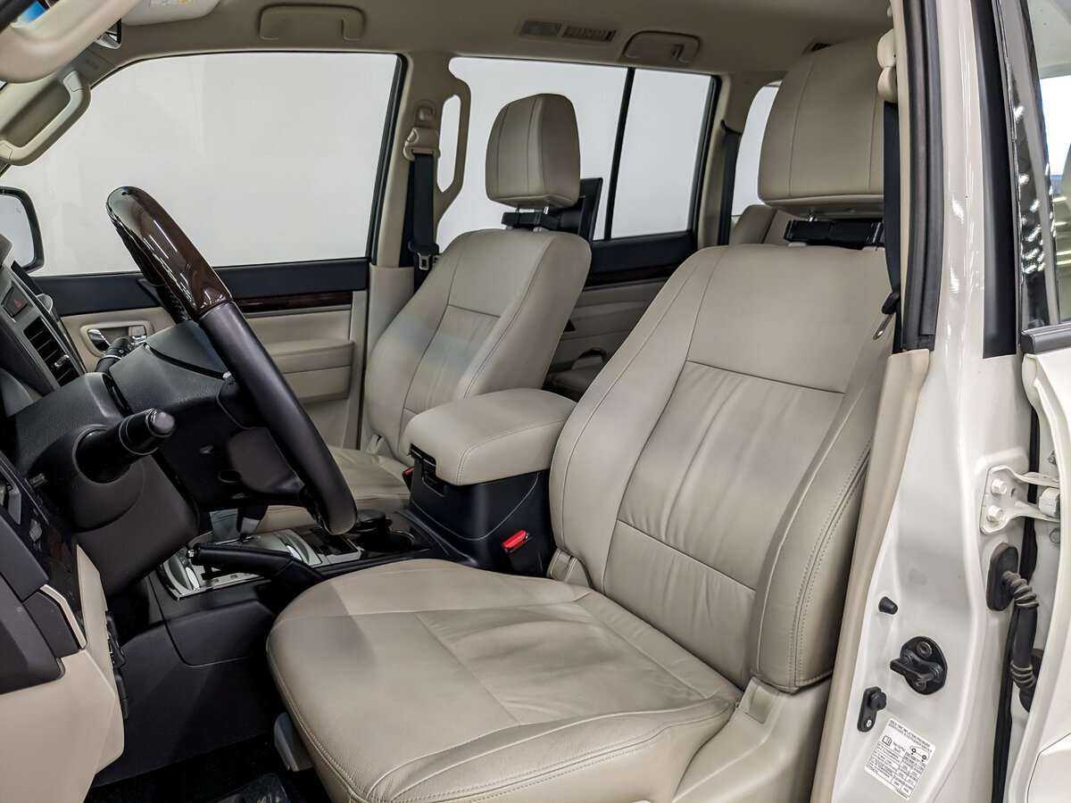 Купить Mitsubishi Pajero с пробегом. Фото: #15