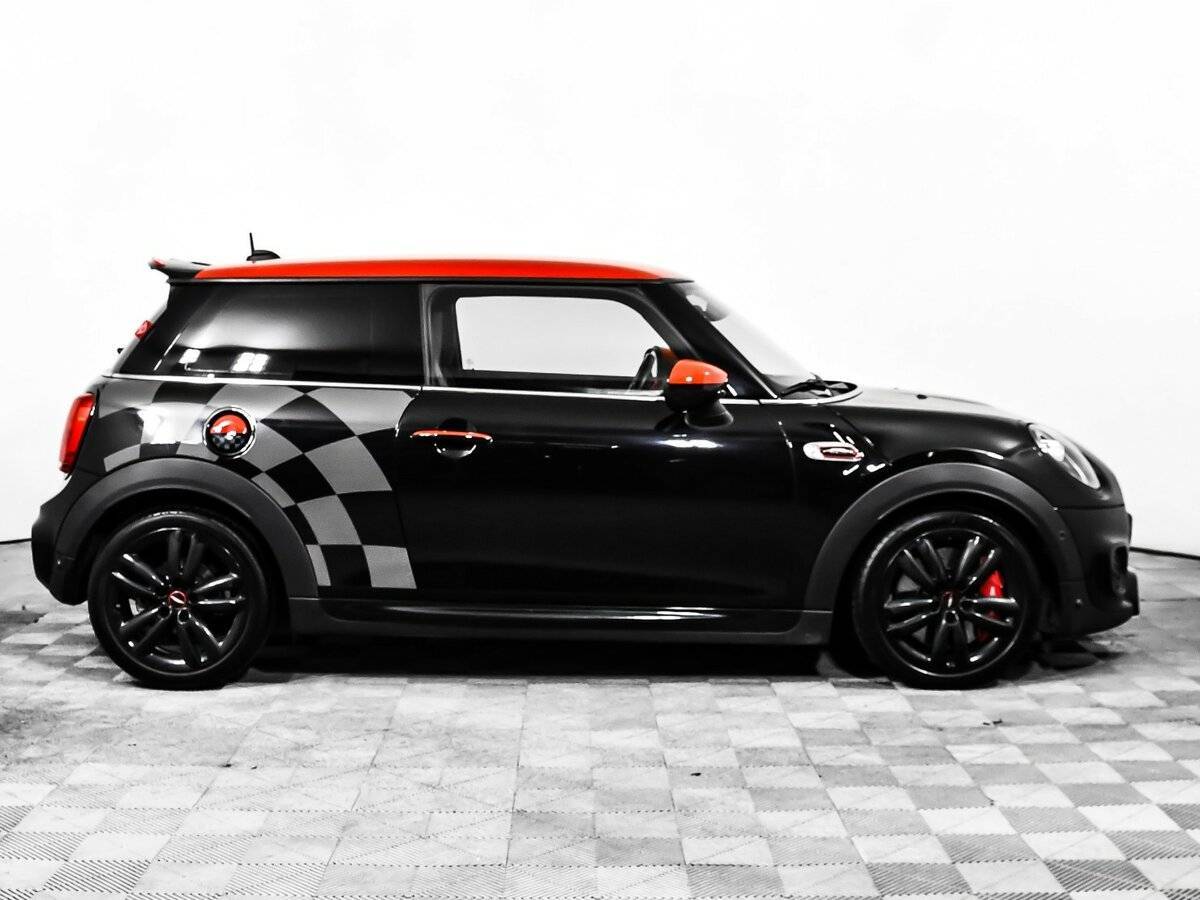 Купить Mini Hatch с пробегом. Фото: #3
