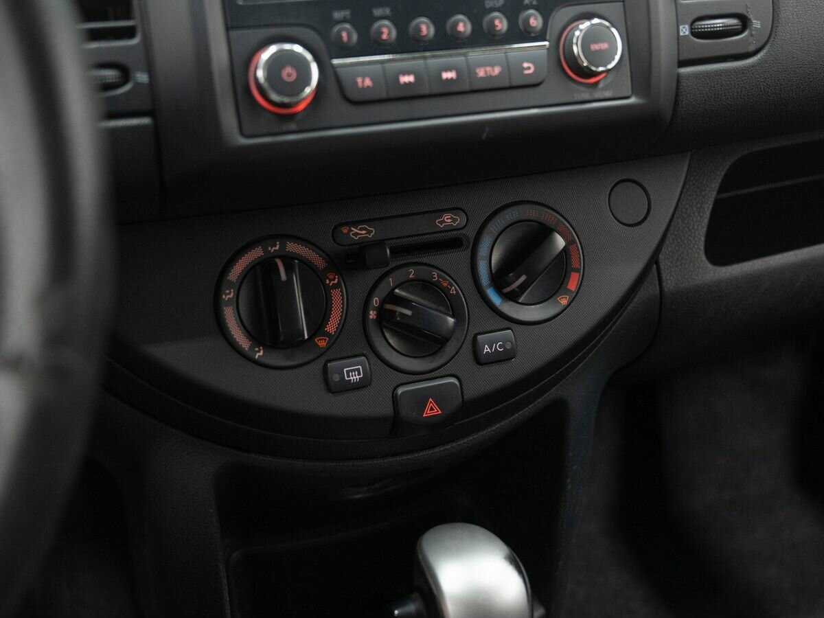 Купить Nissan Note с пробегом. Фото: #18