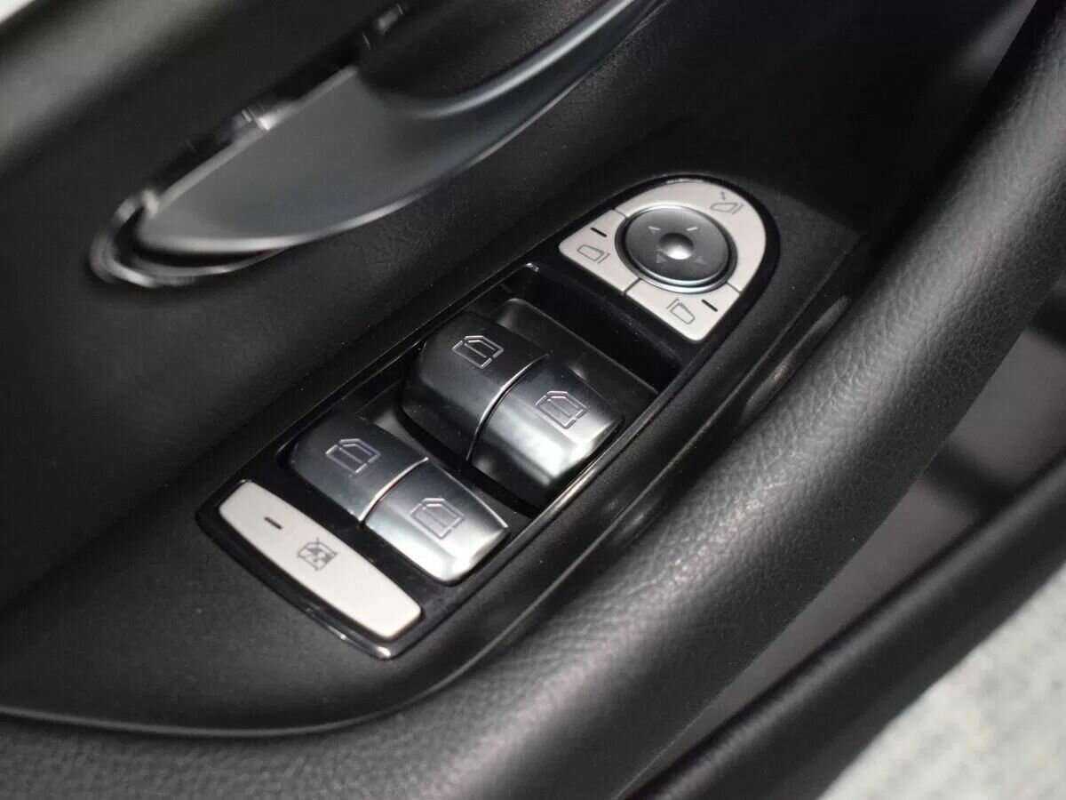 Купить Mercedes-Benz E-Класс с пробегом. Фото: #7