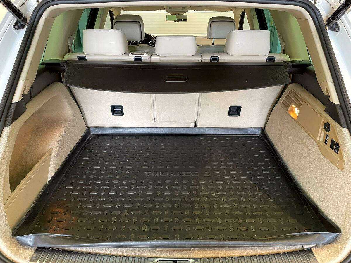 Купить Volkswagen Touareg с пробегом. Фото: #9
