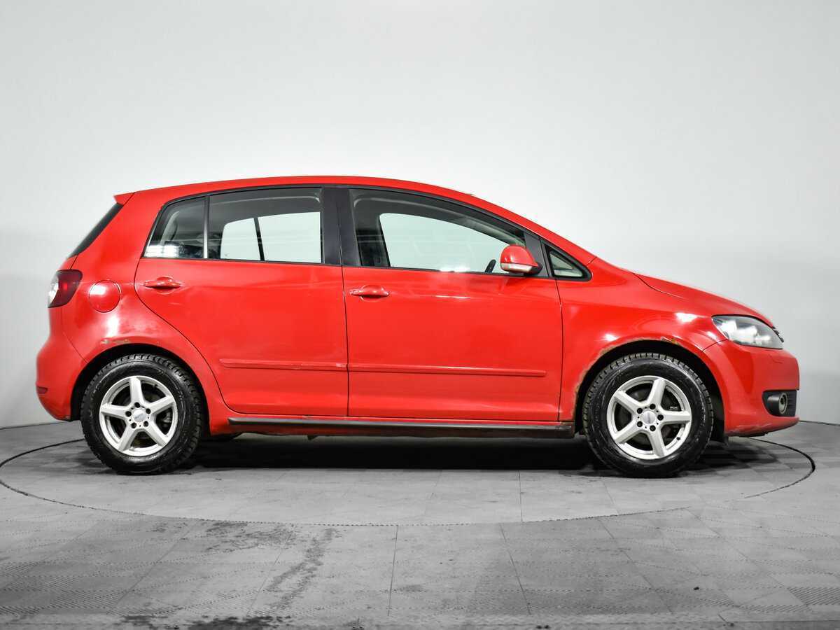 Купить Volkswagen Golf Plus с пробегом. Фото: #3