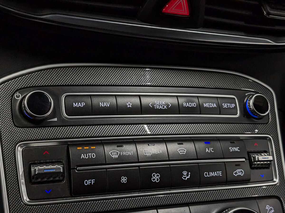 Купить Hyundai Santa Fe с пробегом. Фото: #20