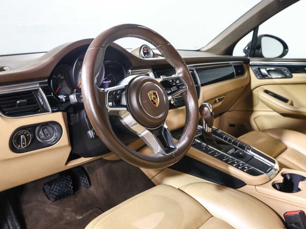 Купить Porsche Macan с пробегом. Фото: #13