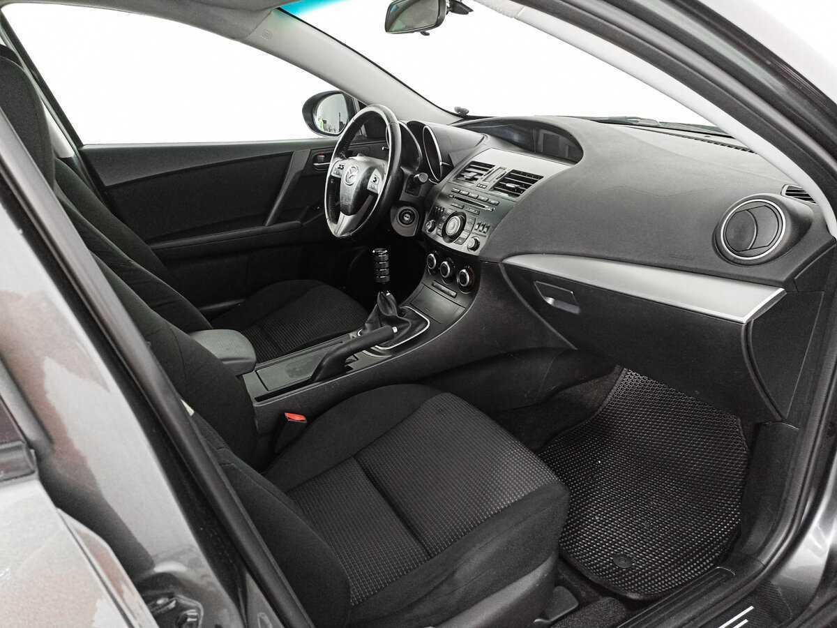 Купить Mazda 3 с пробегом. Фото: #8
