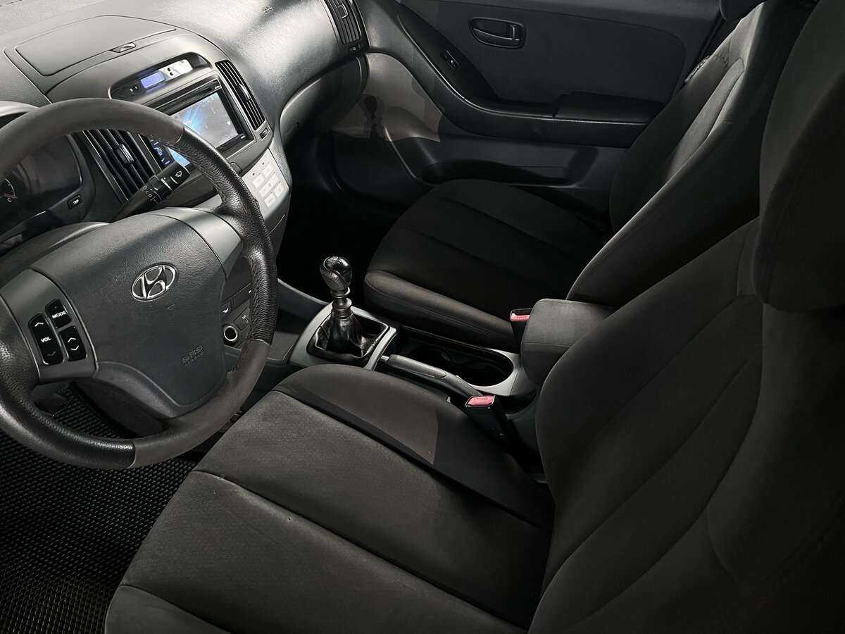 Купить Hyundai Elantra с пробегом. Фото: #10