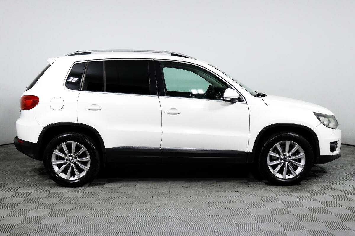 Купить Volkswagen Tiguan с пробегом. Фото: #3