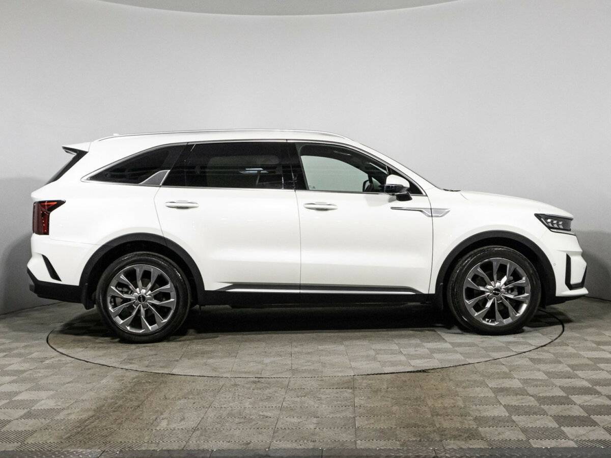 Купить Kia Sorento с пробегом. Фото: #3