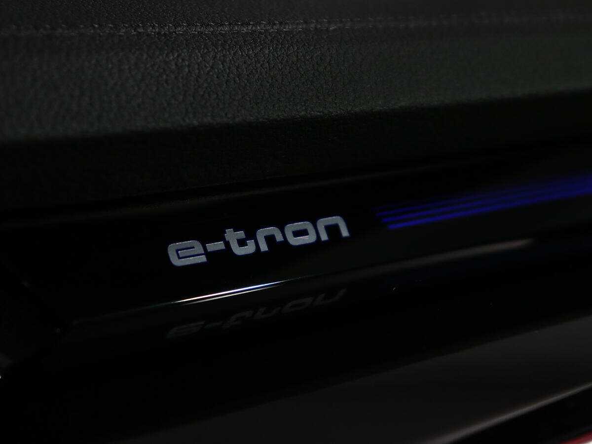 Купить Audi e-tron Sportback с пробегом. Фото: #25