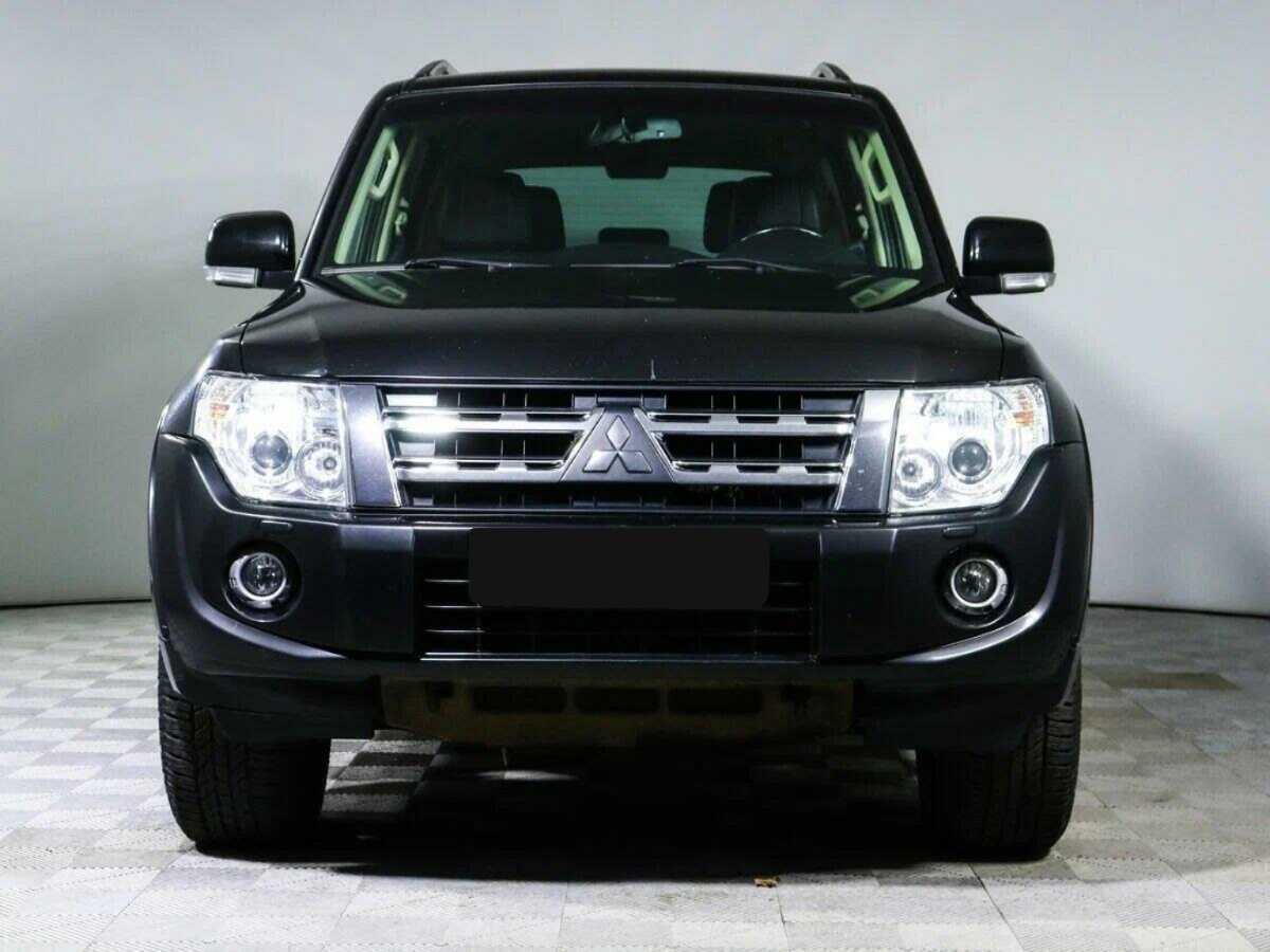 Купить Mitsubishi Pajero с пробегом. Фото: #1