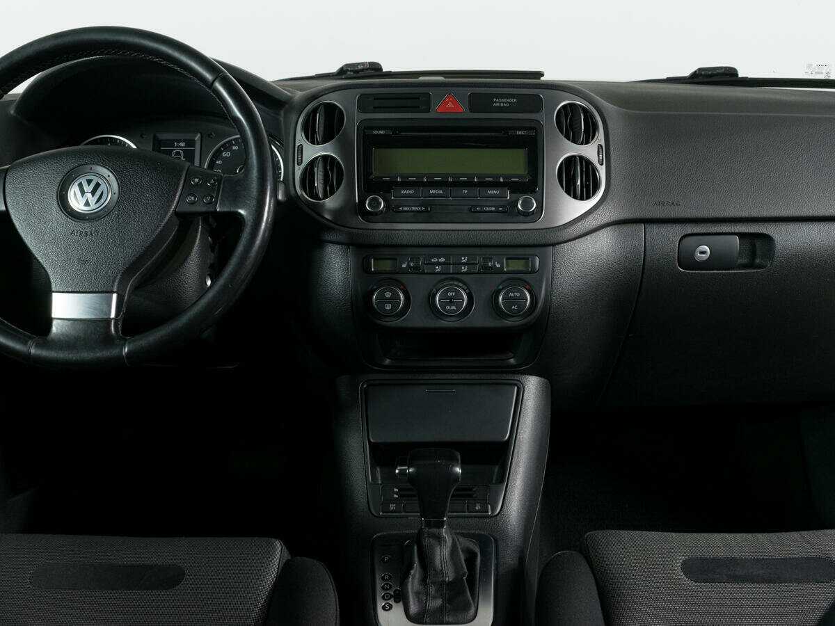 Купить Volkswagen Tiguan с пробегом. Фото: #8
