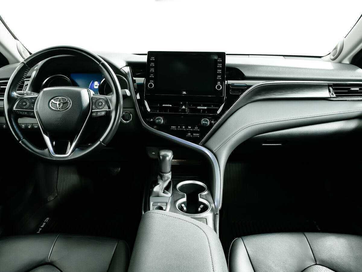 Купить Toyota Camry с пробегом. Фото: #10