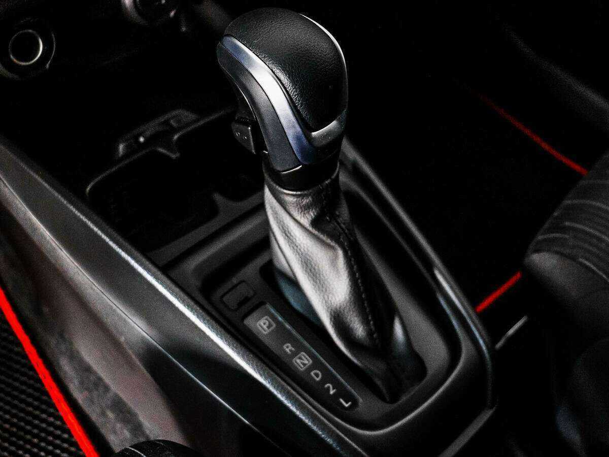 Купить Suzuki Ertiga с пробегом. Фото: #9