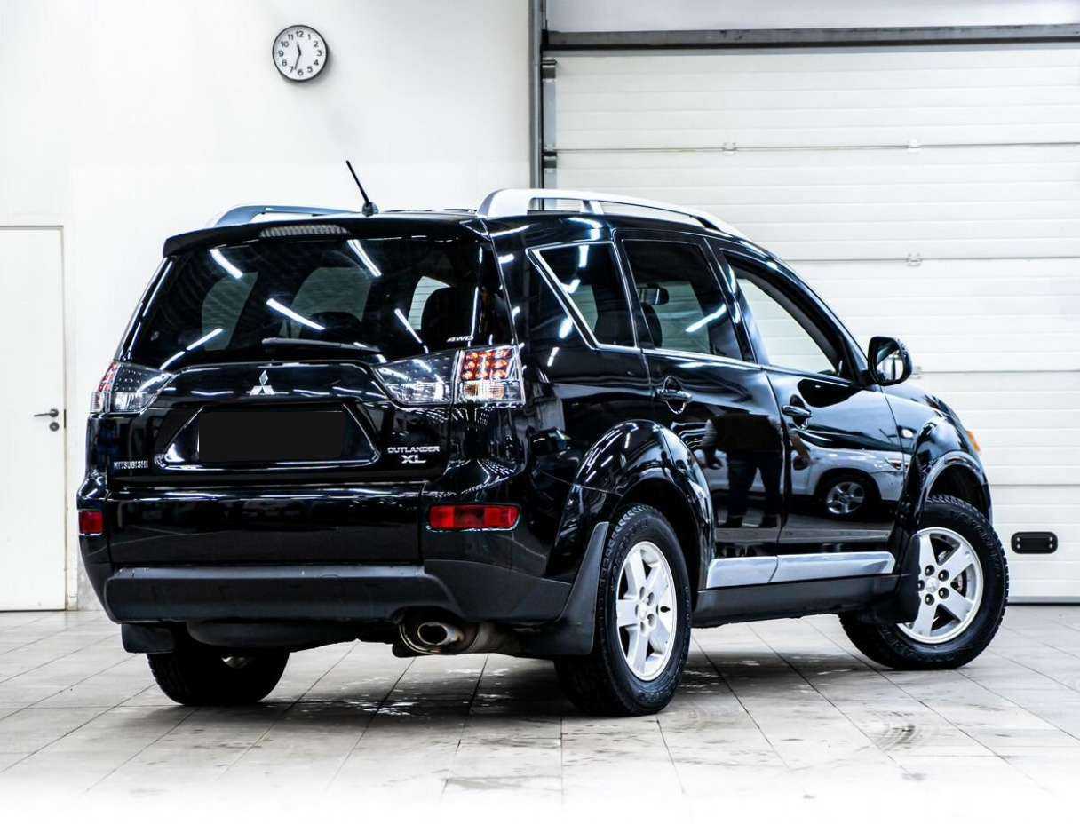 Купить Mitsubishi Outlander с пробегом. Фото: #2