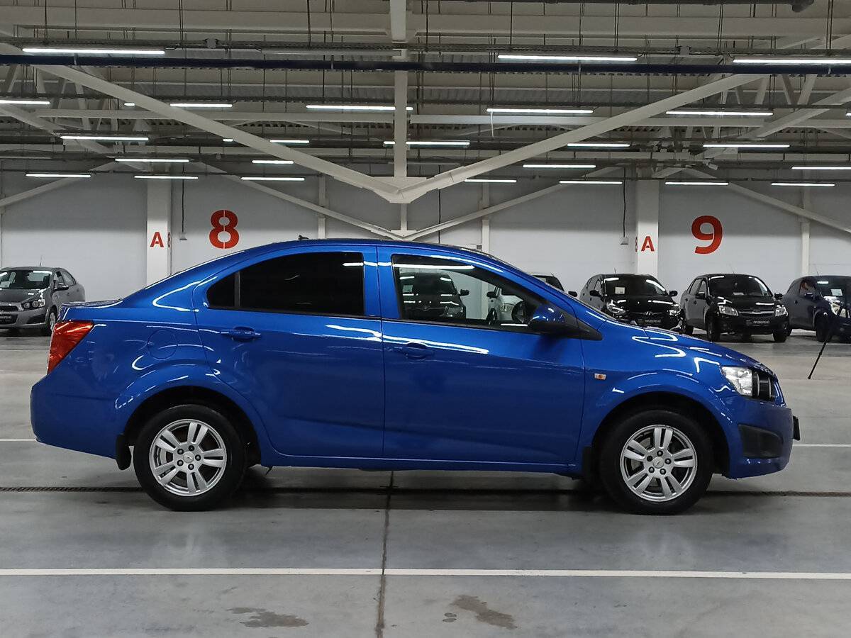 Купить Chevrolet Aveo с пробегом. Фото: #3