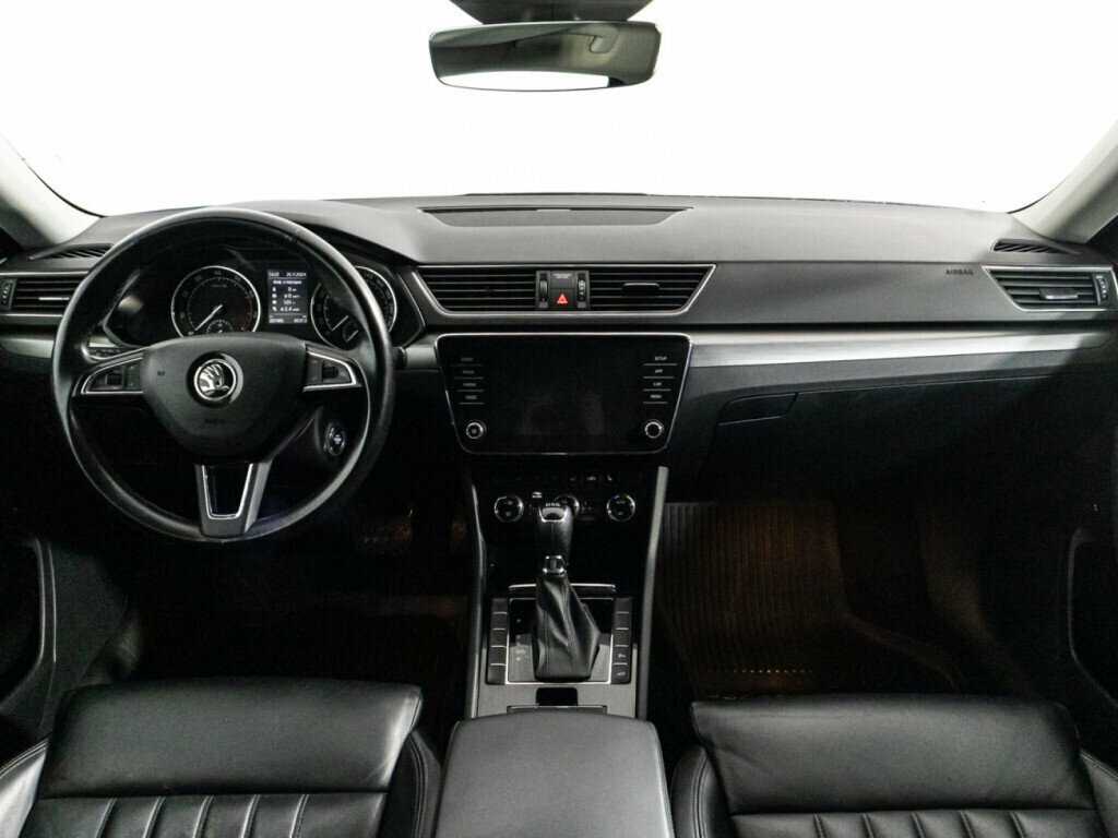 Купить Skoda Superb с пробегом. Фото: #12