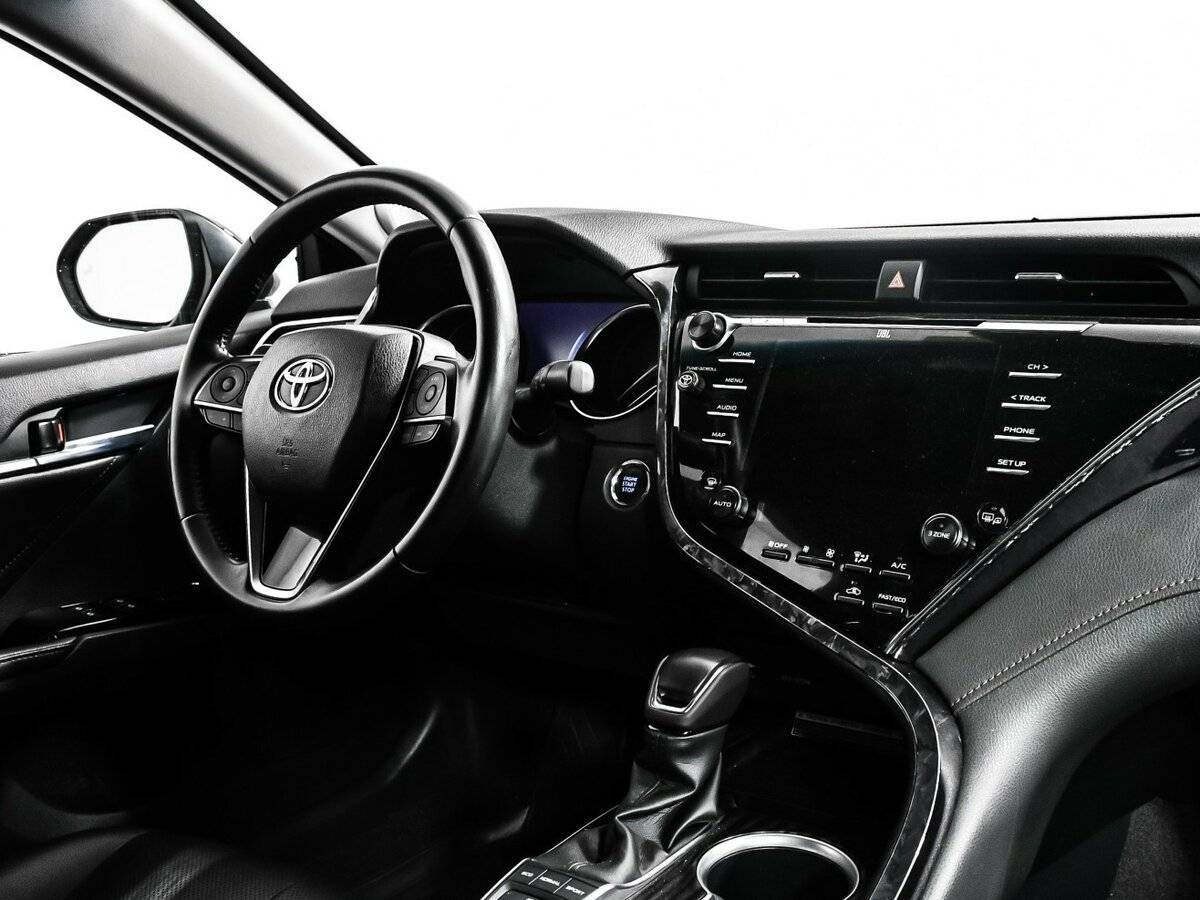Купить Toyota Camry с пробегом. Фото: #8