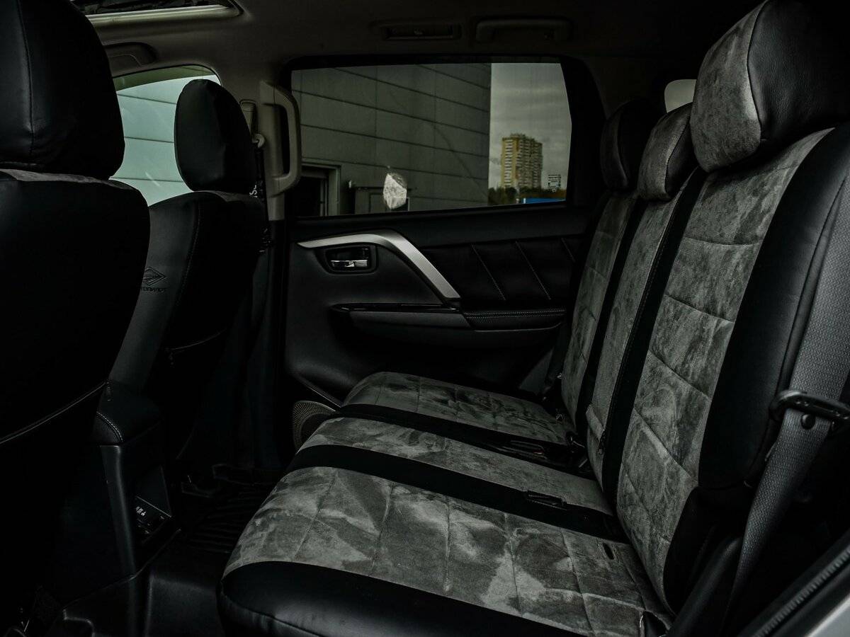 Купить Mitsubishi Montero Sport с пробегом. Фото: #11