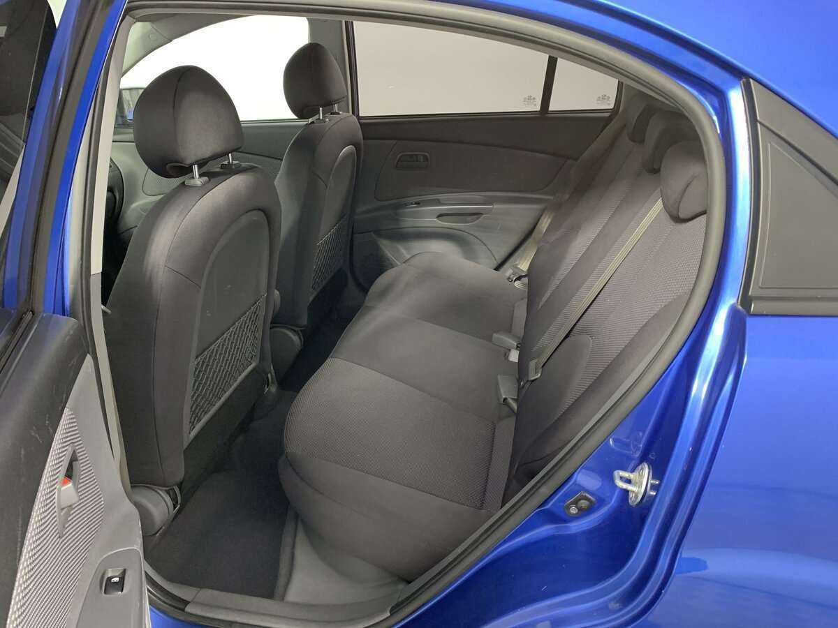 Купить Kia Rio с пробегом. Фото: #9