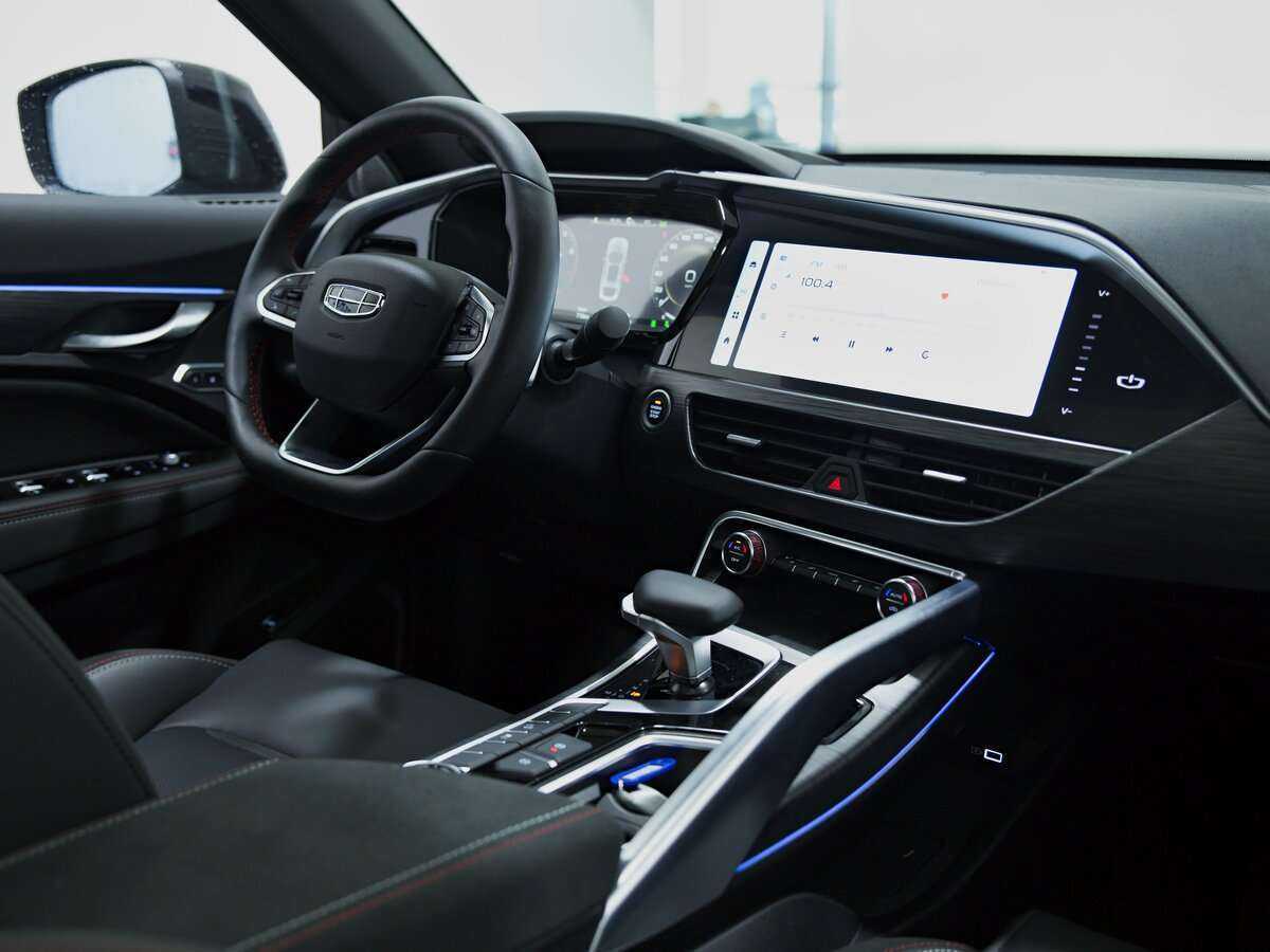 Купить Geely Tugella с пробегом. Фото: #8