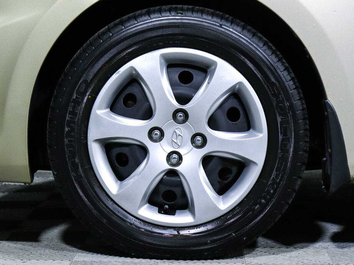Купить Hyundai Solaris с пробегом. Фото: #15