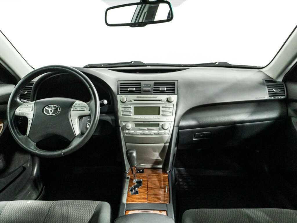 Купить Toyota Camry с пробегом. Фото: #12