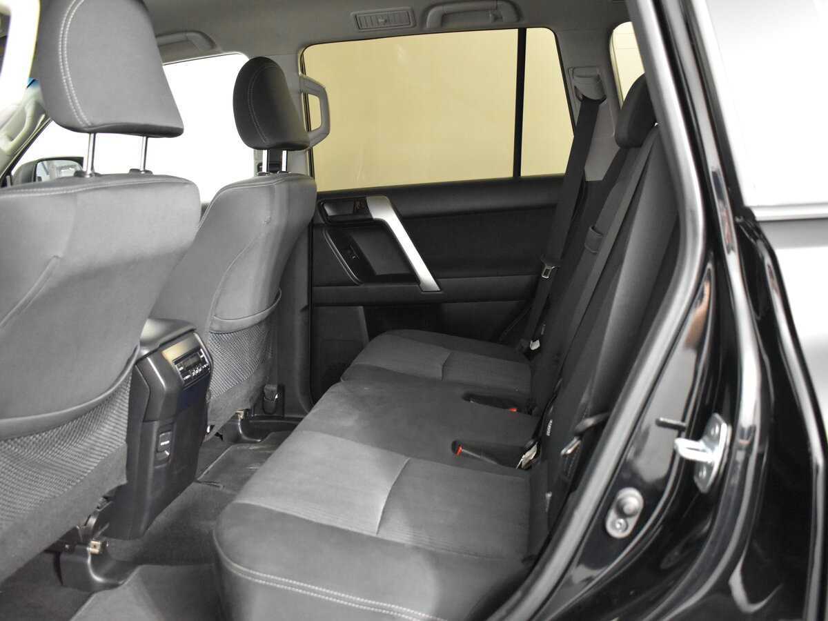 Купить Toyota Land Cruiser Prado с пробегом. Фото: #6