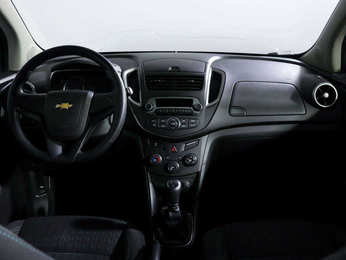 Купить Chevrolet Tracker с пробегом. Фото: #10