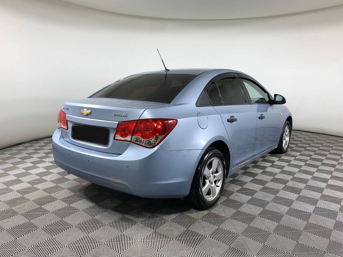 Купить Chevrolet Cruze с пробегом. Фото: #4