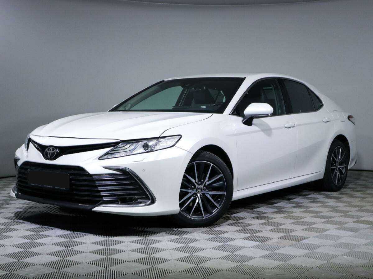 Купить Toyota Camry с пробегом. Посмотреть фото