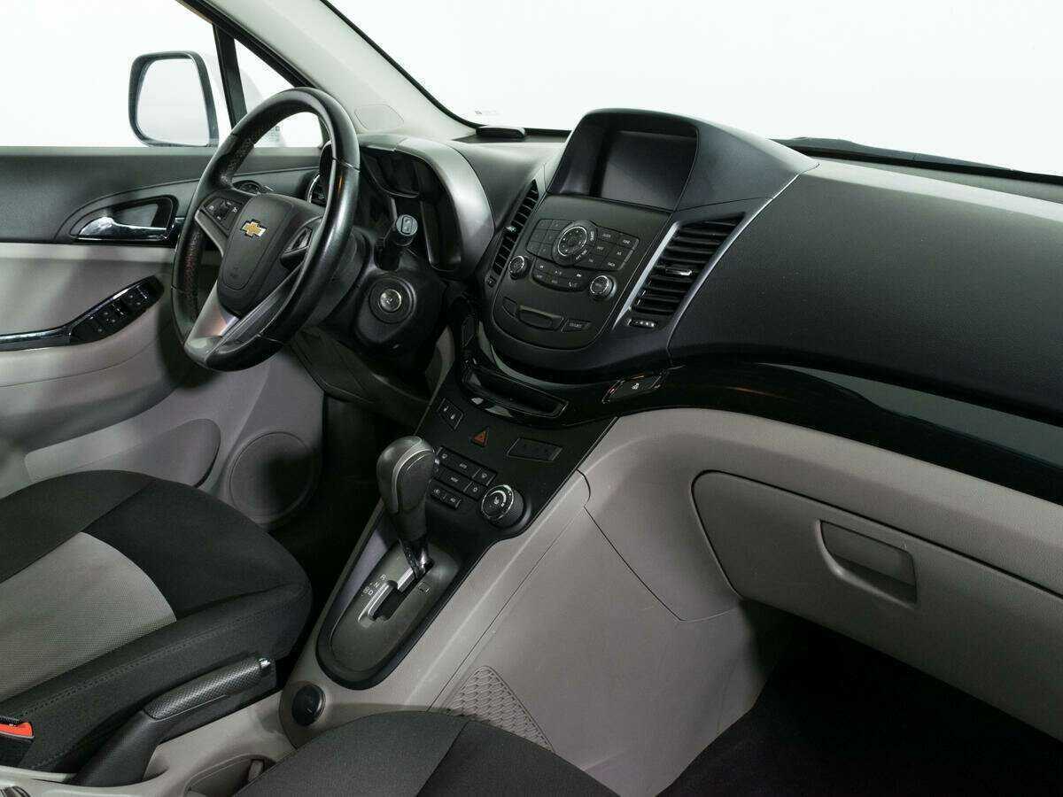 Купить Chevrolet Orlando с пробегом. Фото: #6